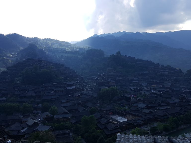 早晨的西江苗寨